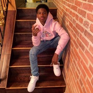 Meet your Posher, Donta